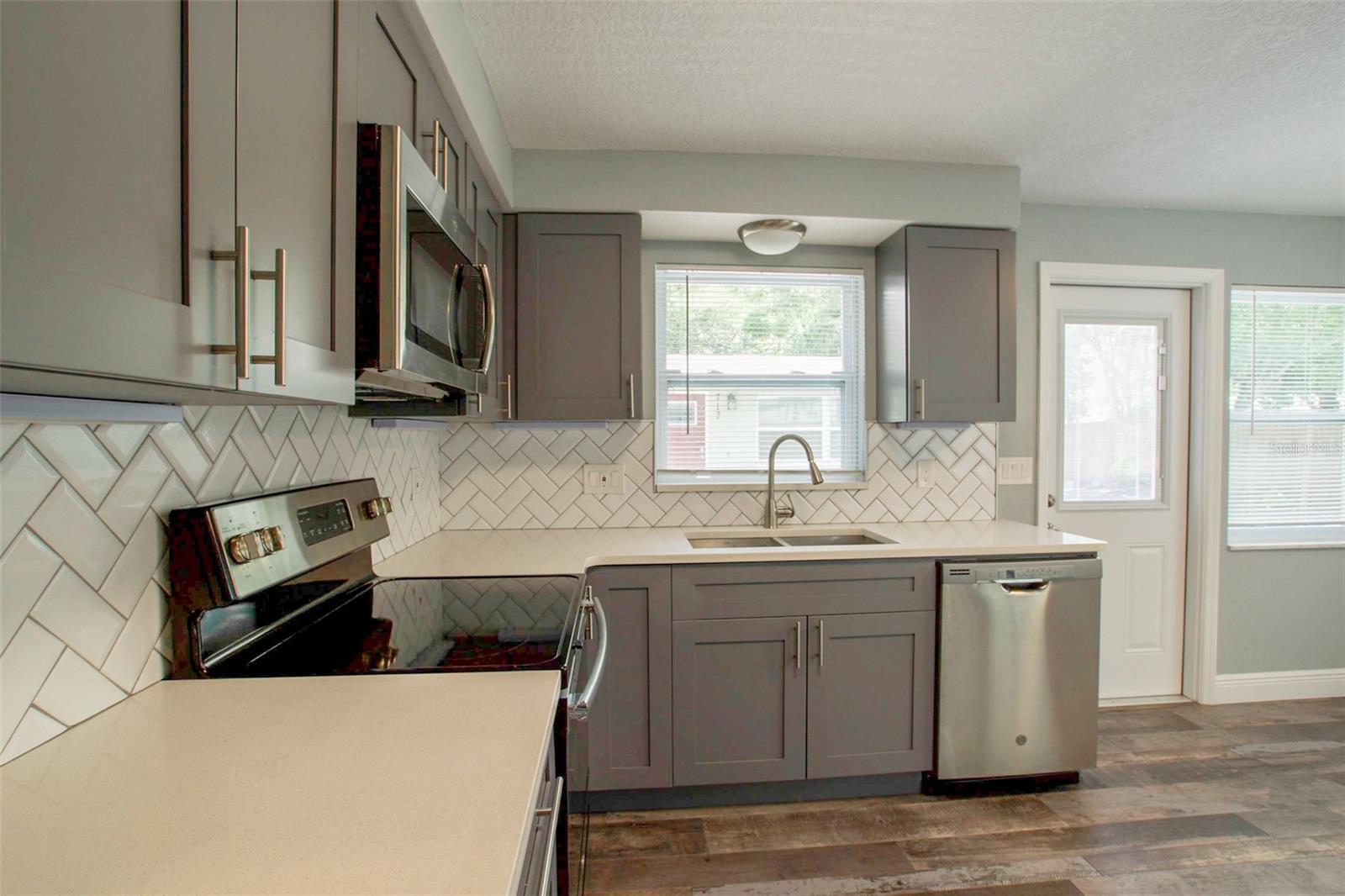 OAKLAND SUB - Residential Lease