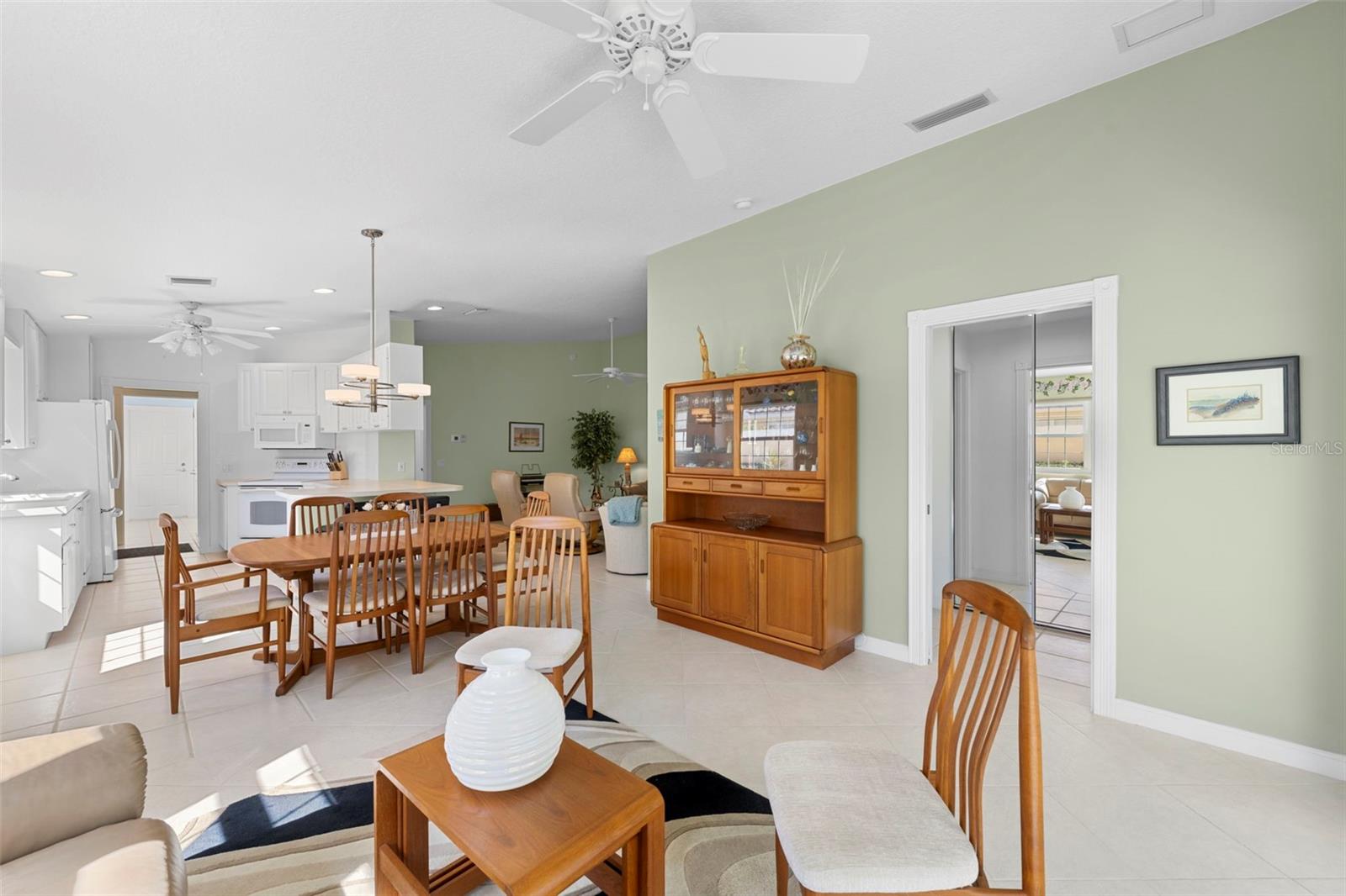 VILLAGEWALK - Residential