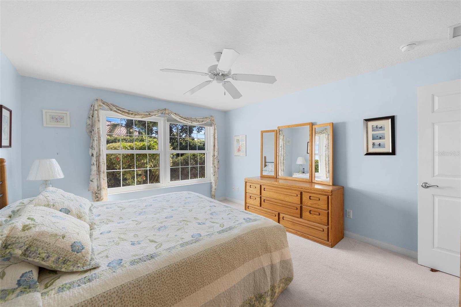 VILLAGEWALK - Residential