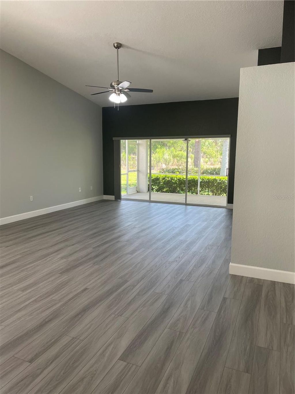 Photo of 7132 Melrose Place, Bradenton, FL 34203 (MLS # A4687495)