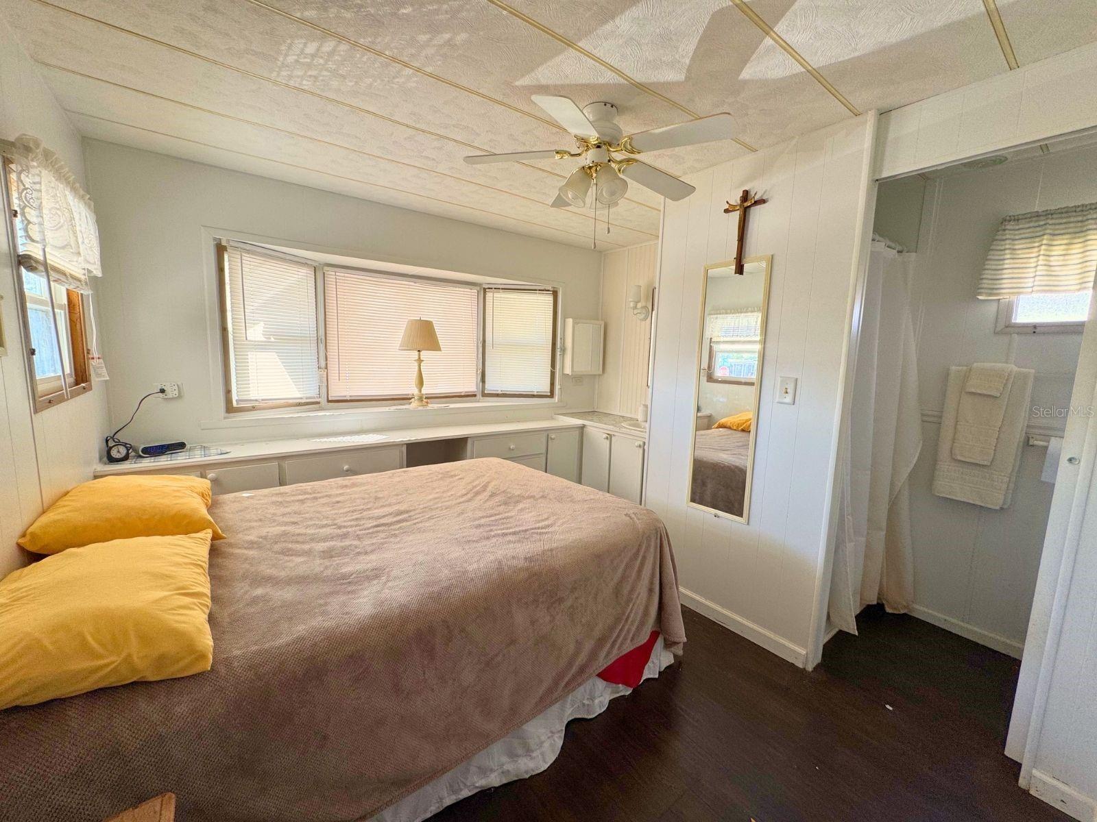 HOLIDAY PARK UNIT 2 - Residential