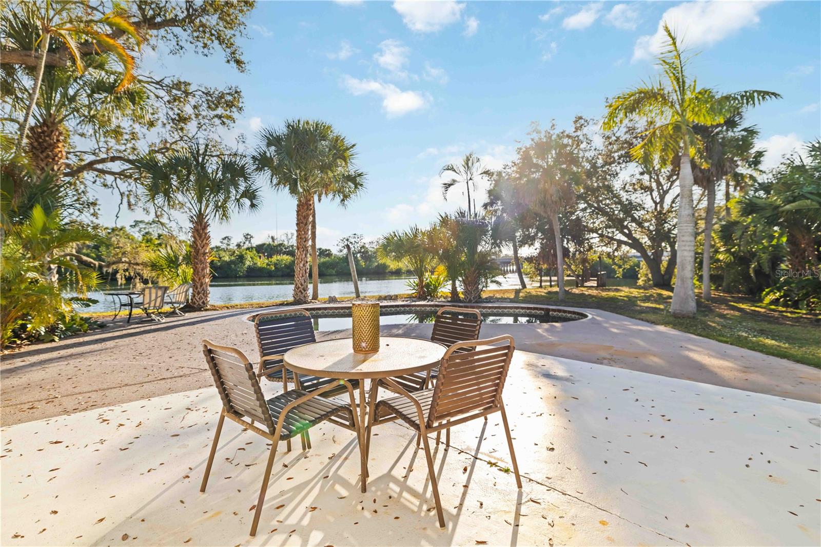 RIVER FOREST - Residential