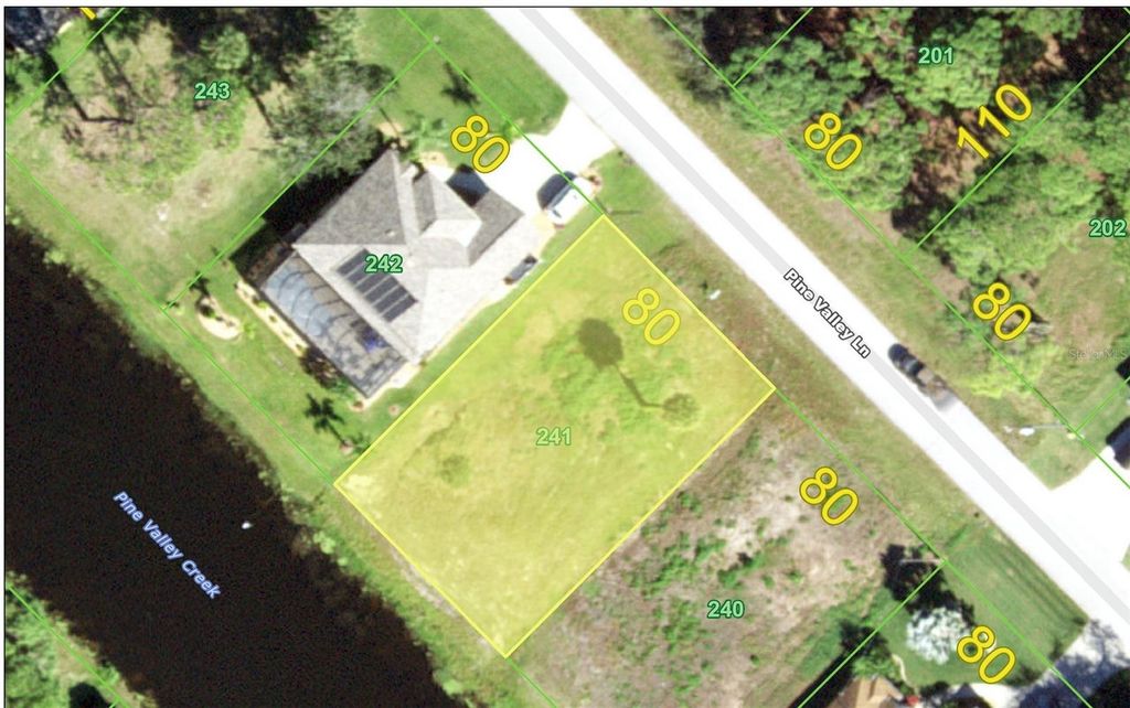 Photo of 40 Pine Valley Lane, Rotonda West, FL 33947 (MLS # D6131948)