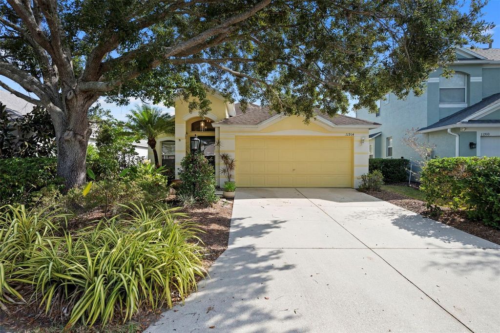 Photo of 11914 Winding Woods Way, Lakewood Ranch, FL 34202 (MLS # A4674301)