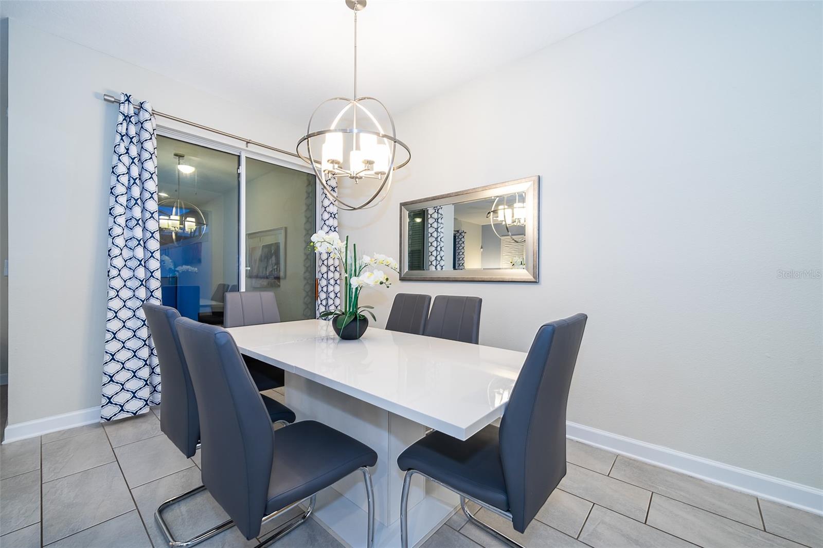 STOREY LAKE - Residential Lease