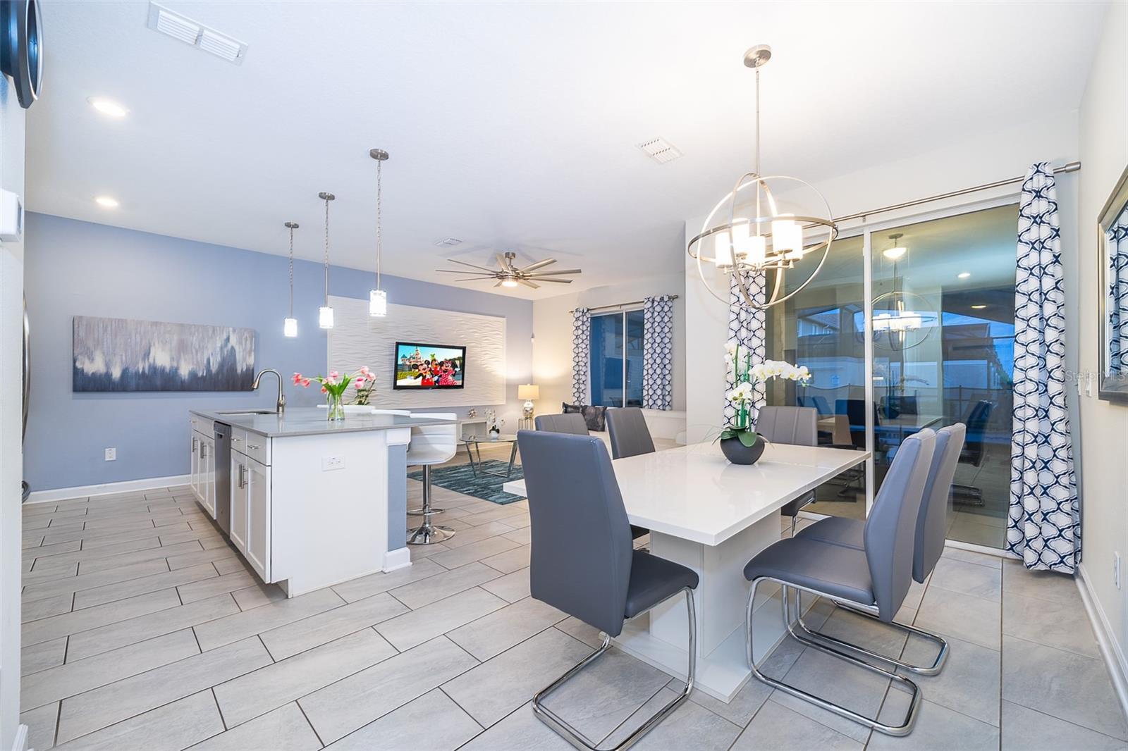 STOREY LAKE - Residential Lease