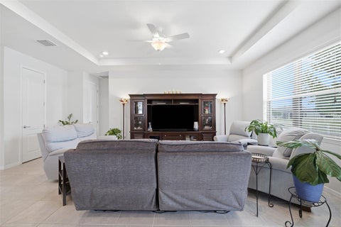 12929 Palapa Loop, Spring Hill, FL 34610