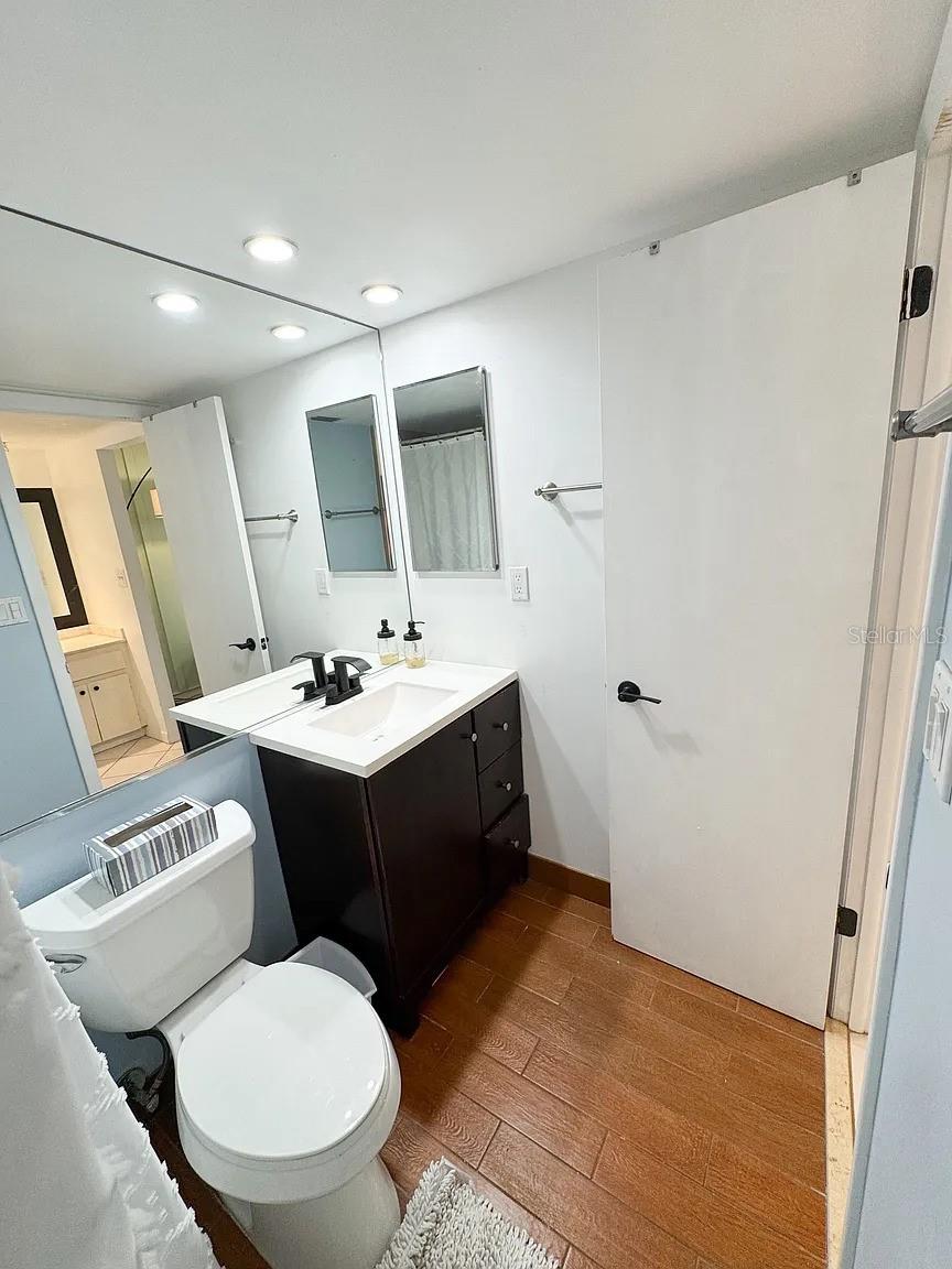 THREE PALMS POINTE CONDO - Residential