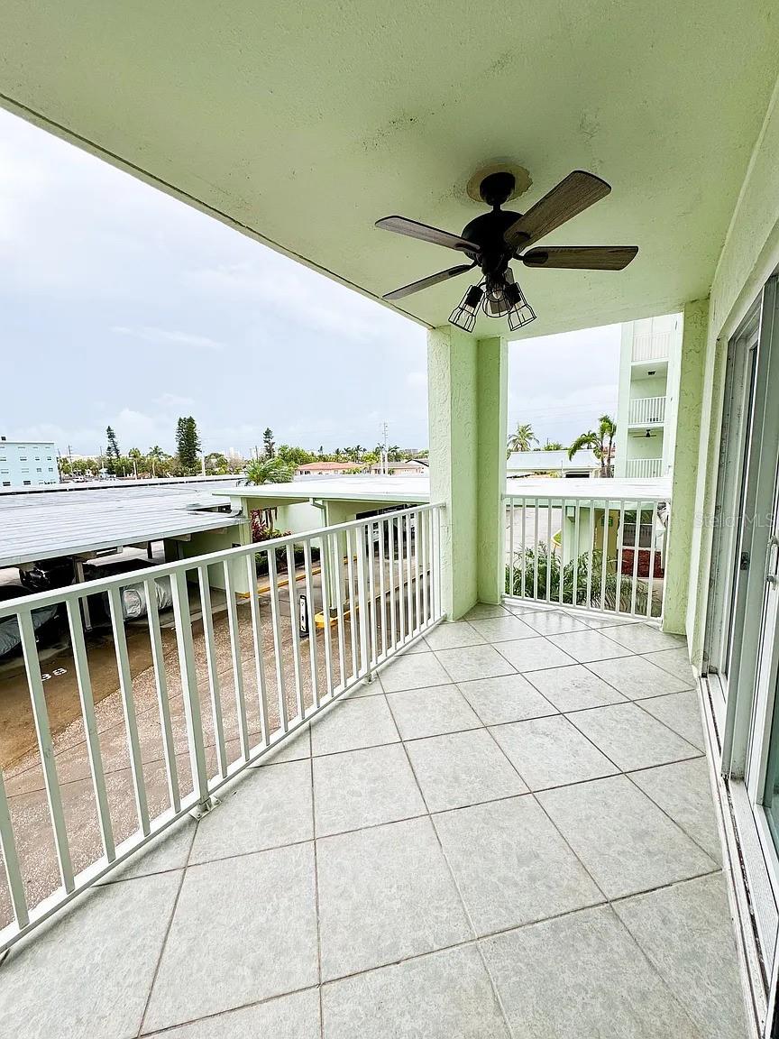 THREE PALMS POINTE CONDO - Residential