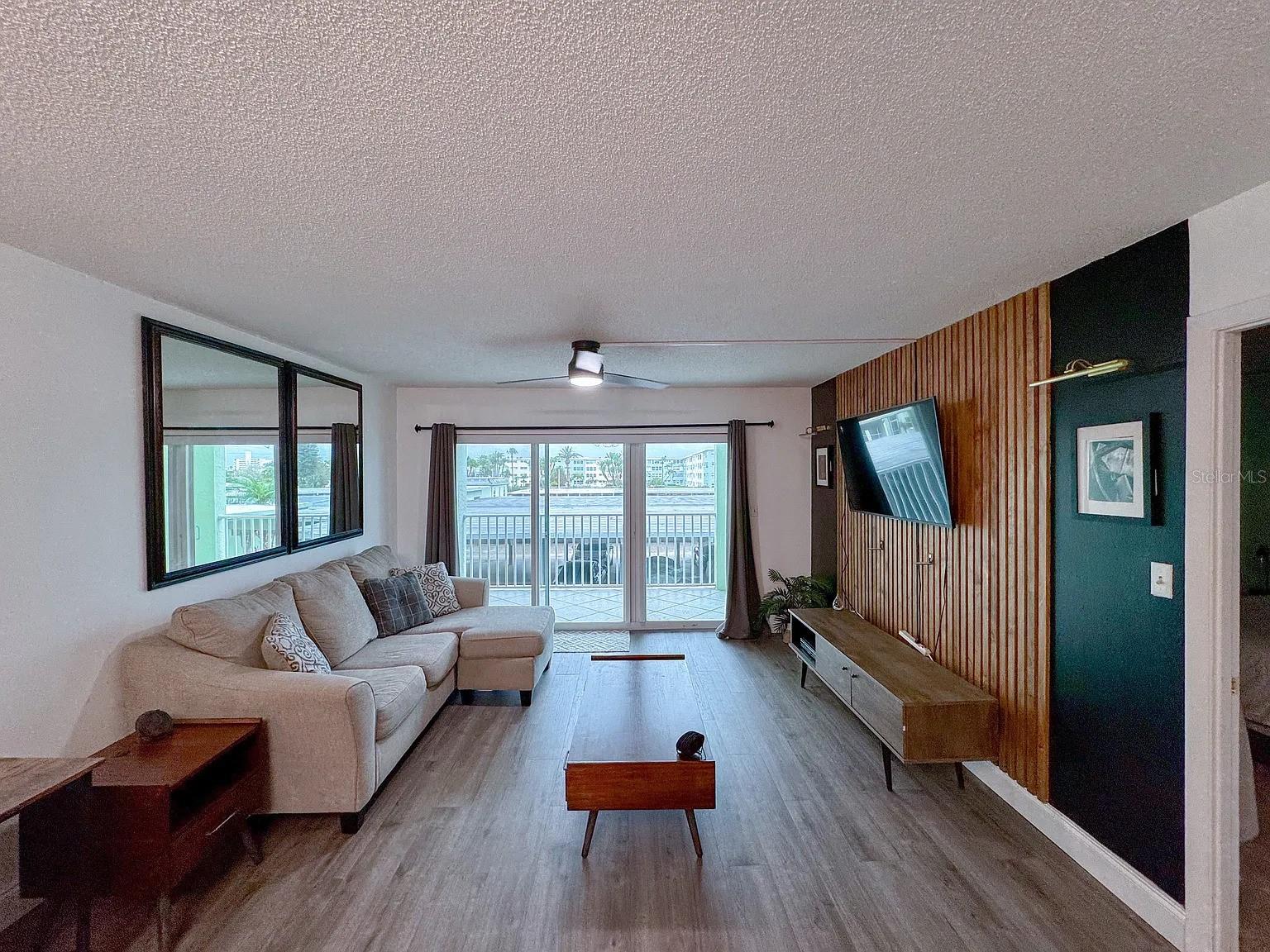 THREE PALMS POINTE CONDO - Residential
