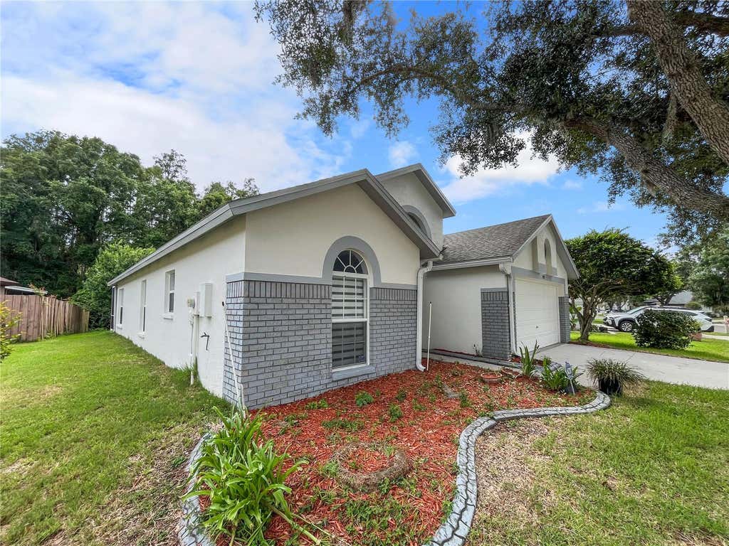 Photo of 1537 Maximilian Drive, Wesley Chapel, FL 33543 (MLS # O6414409)