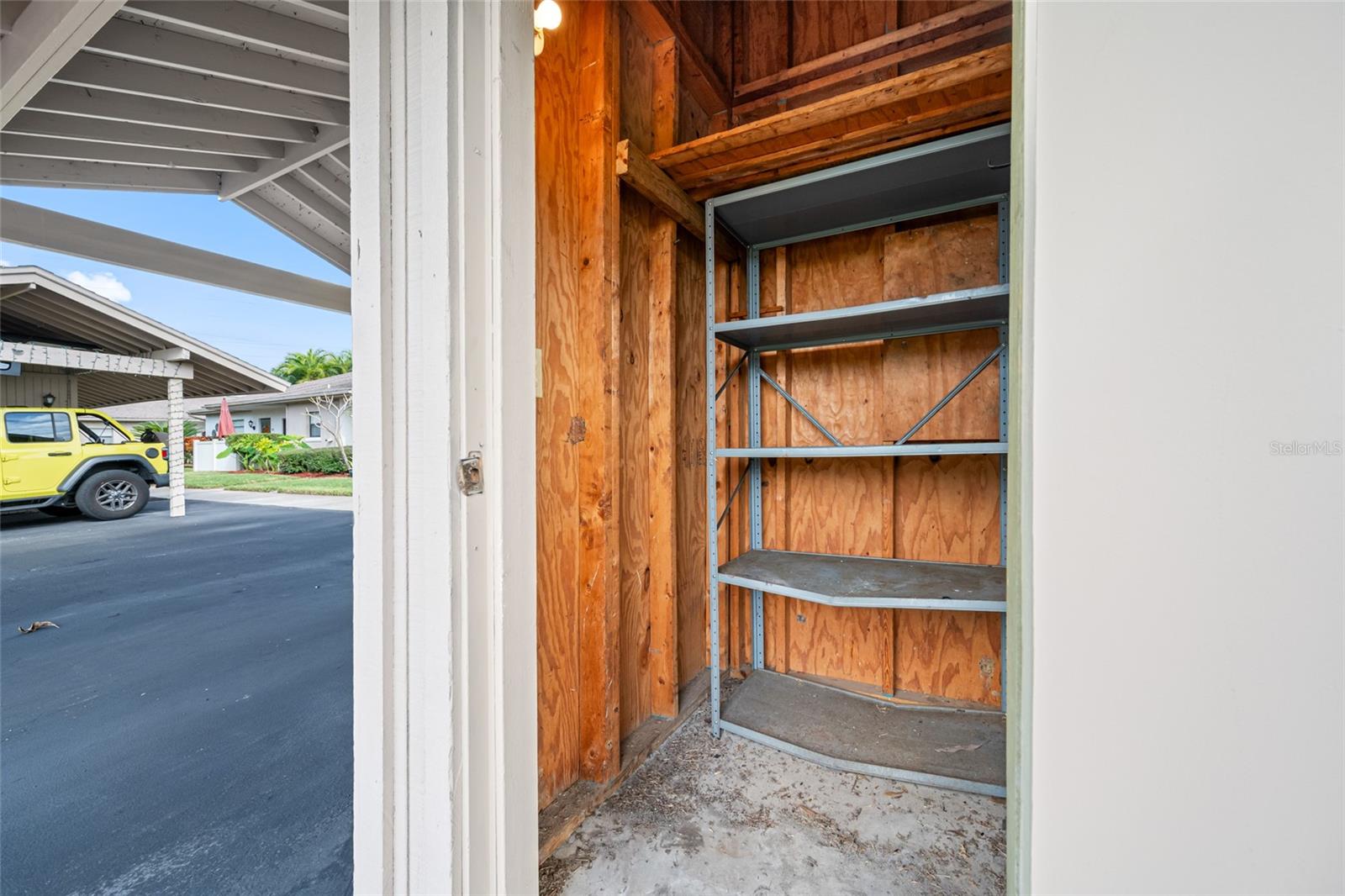 EAST LAKE WOODLANDS CLUSTER HOMES UNIT TWO - Residential