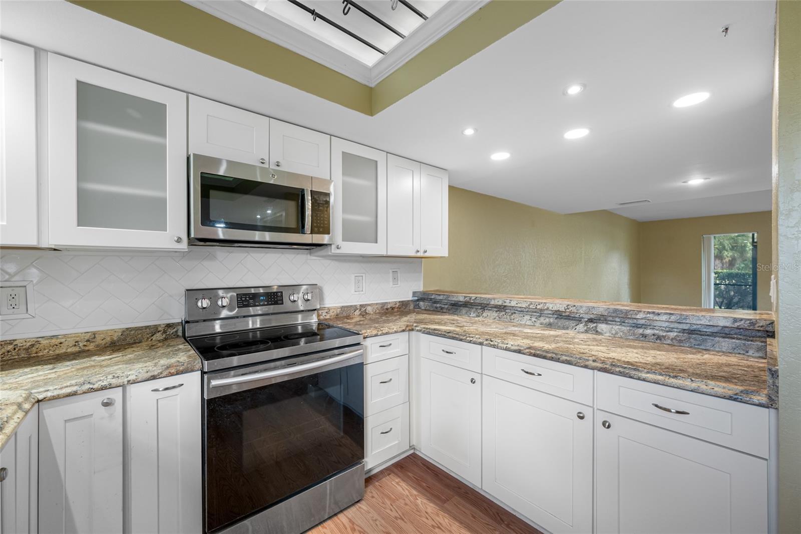 EAST LAKE WOODLANDS CLUSTER HOMES UNIT TWO - Residential