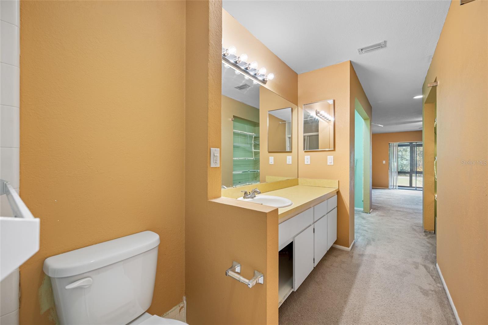 EAST LAKE WOODLANDS CLUSTER HOMES UNIT TWO - Residential