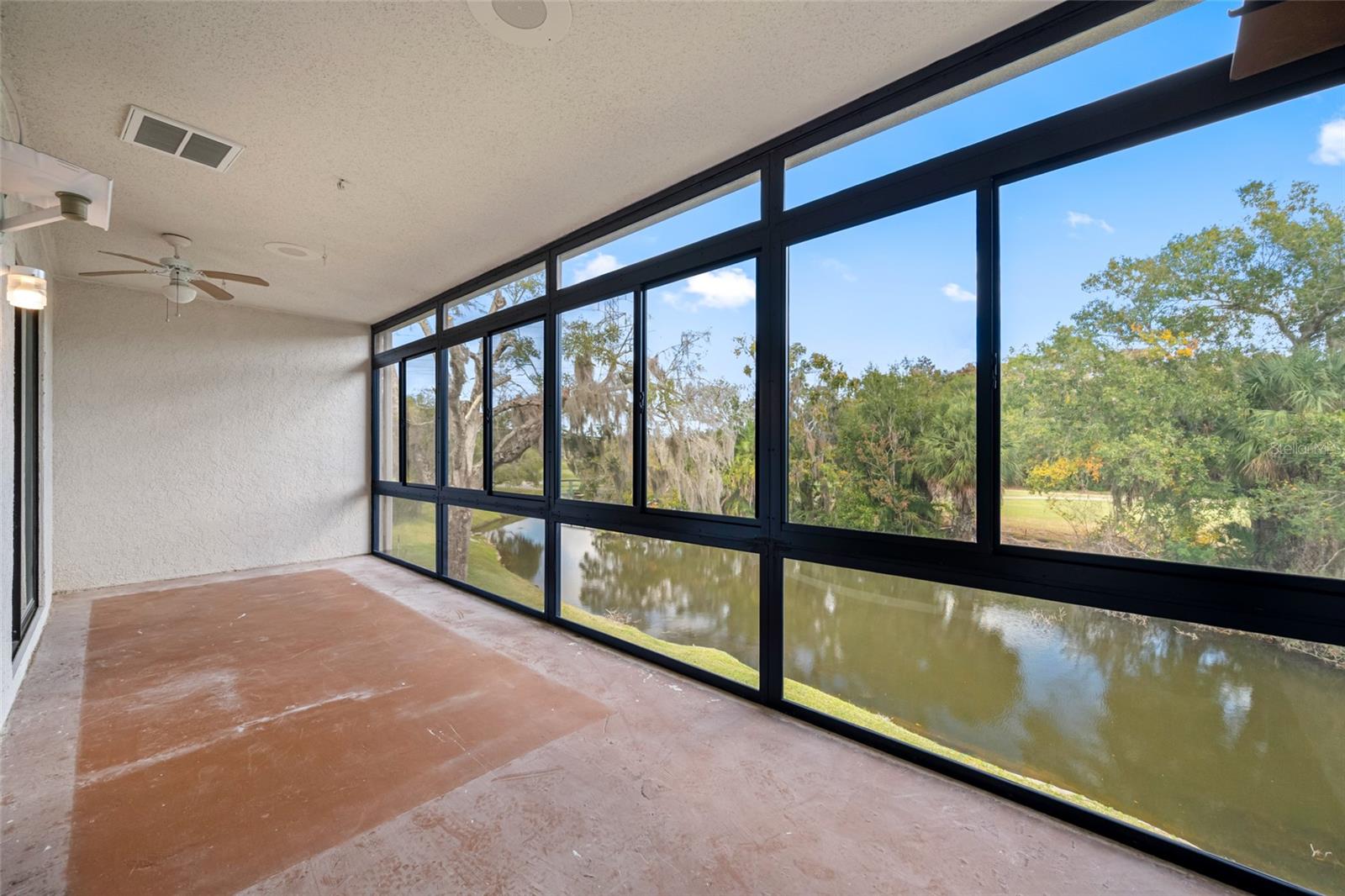 EAST LAKE WOODLANDS CLUSTER HOMES UNIT TWO - Residential