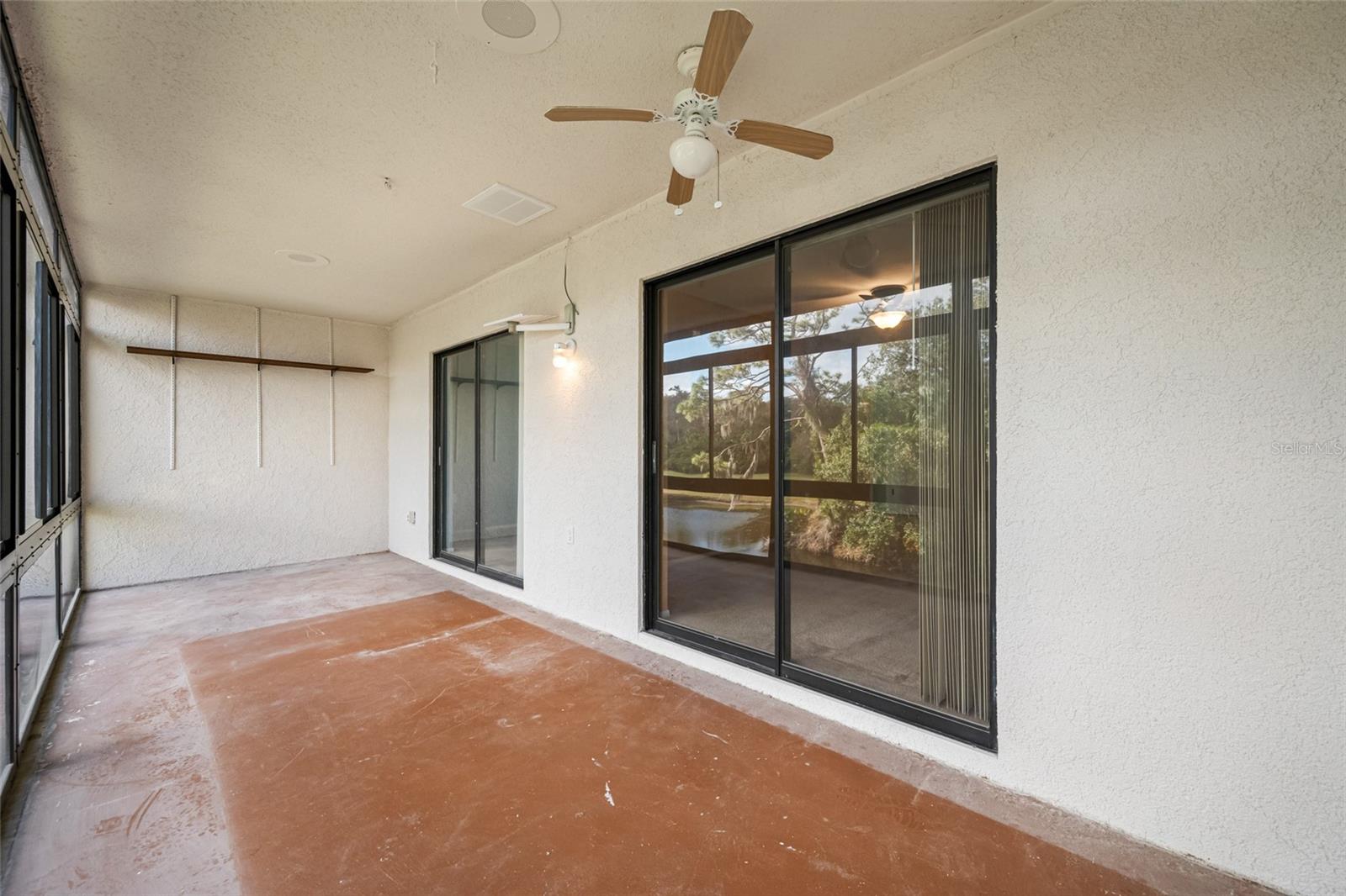 EAST LAKE WOODLANDS CLUSTER HOMES UNIT TWO - Residential