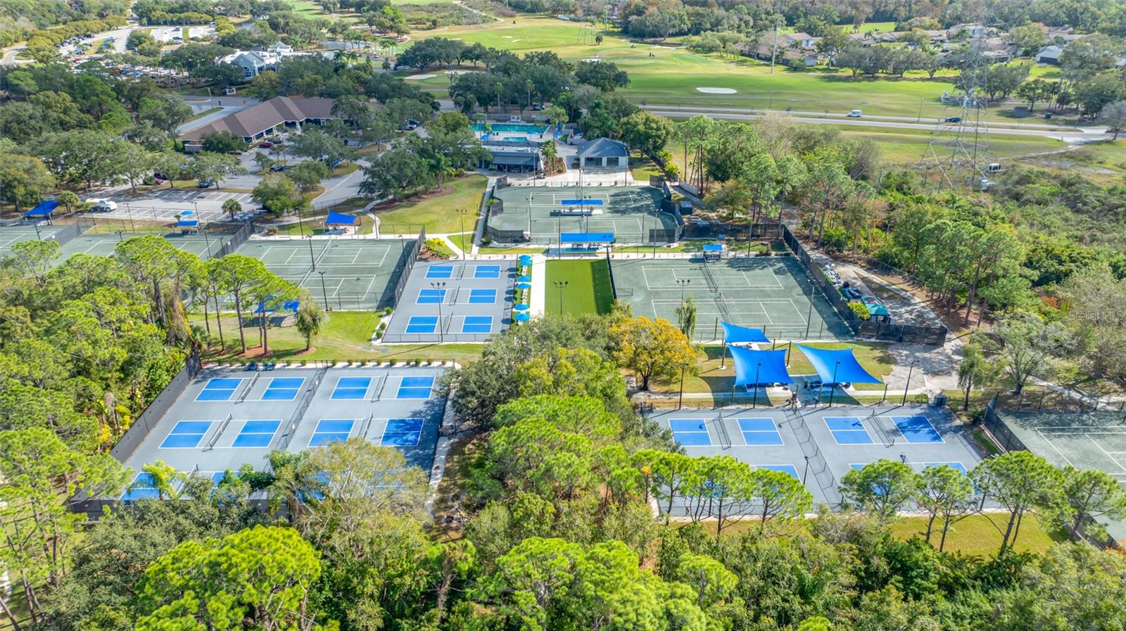 EAST LAKE WOODLANDS CLUSTER HOMES UNIT TWO - Residential