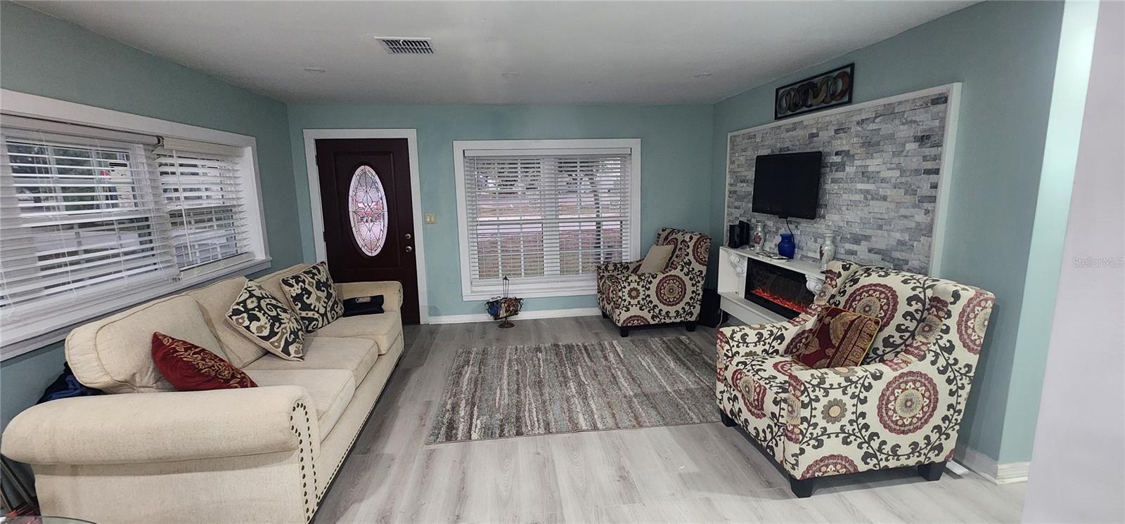 GROVELAND - Residential Lease