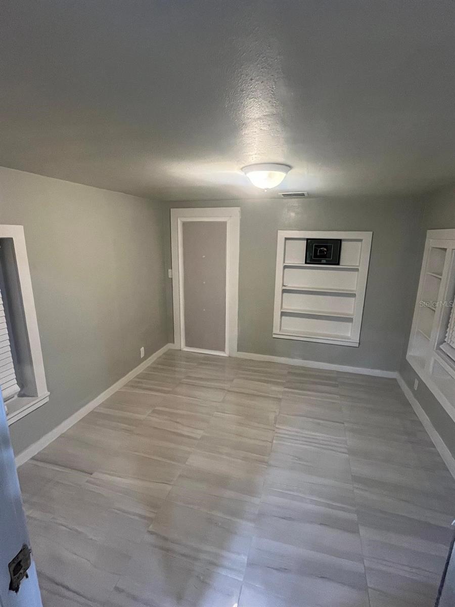 GROVELAND - Residential Lease