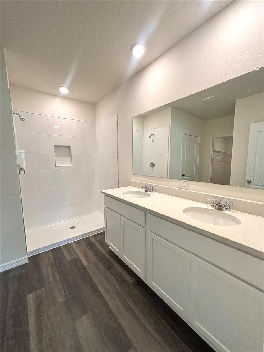 WINDROSE - Residential Lease