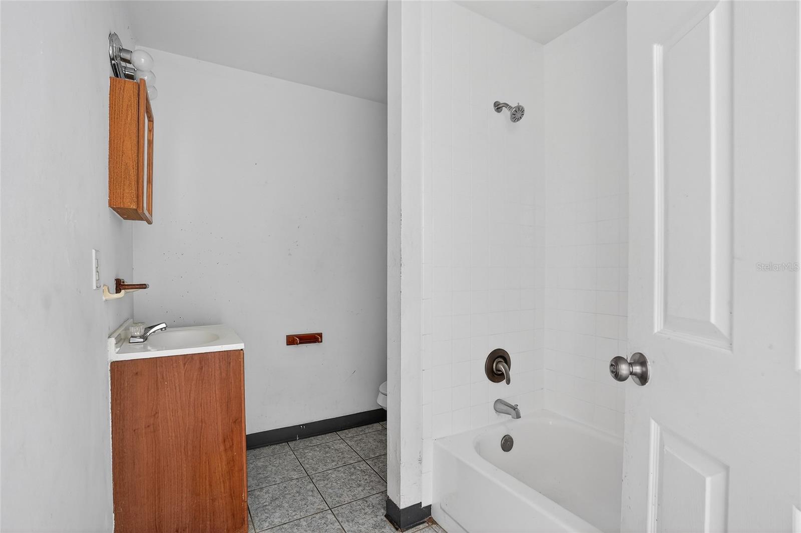 ANN PARK HEIGHTS - Residential