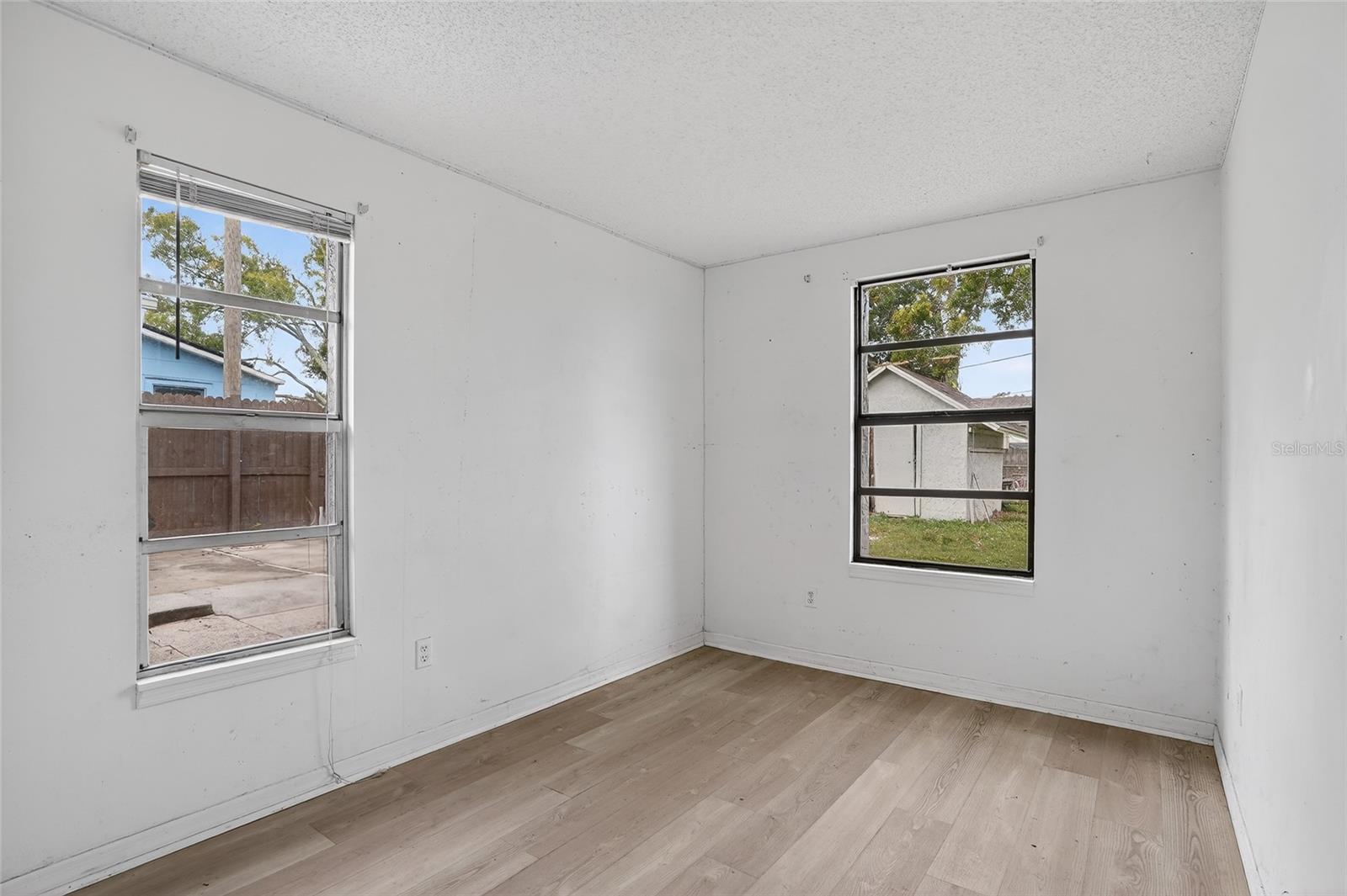 ANN PARK HEIGHTS - Residential