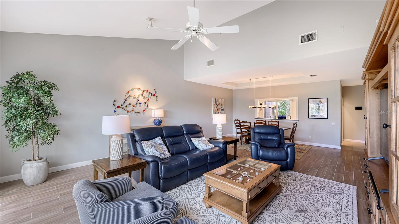 HARBOUR LINKS - Residential