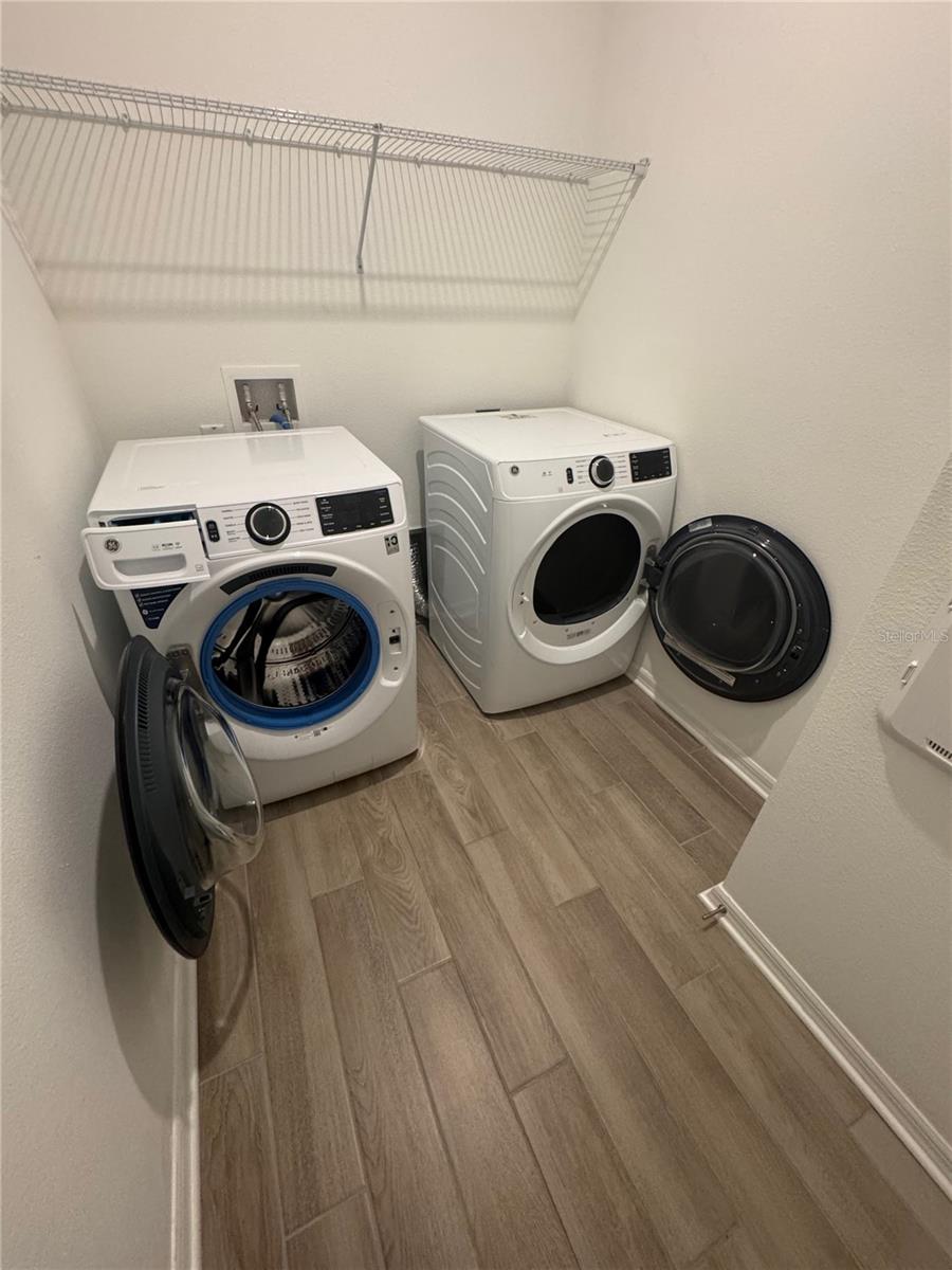 WILLOW WALK PH IIF & IIG - Residential Lease