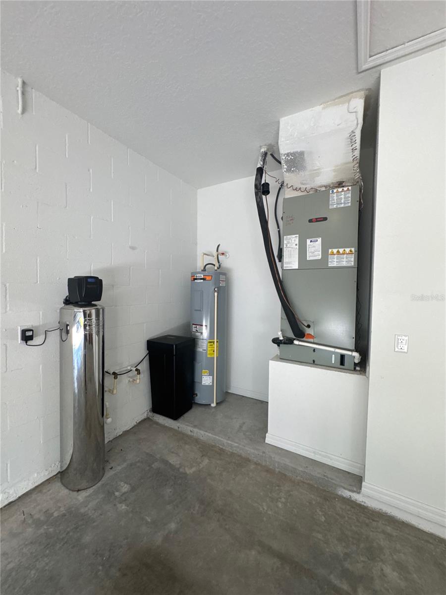 WILLOW WALK PH IIF & IIG - Residential Lease