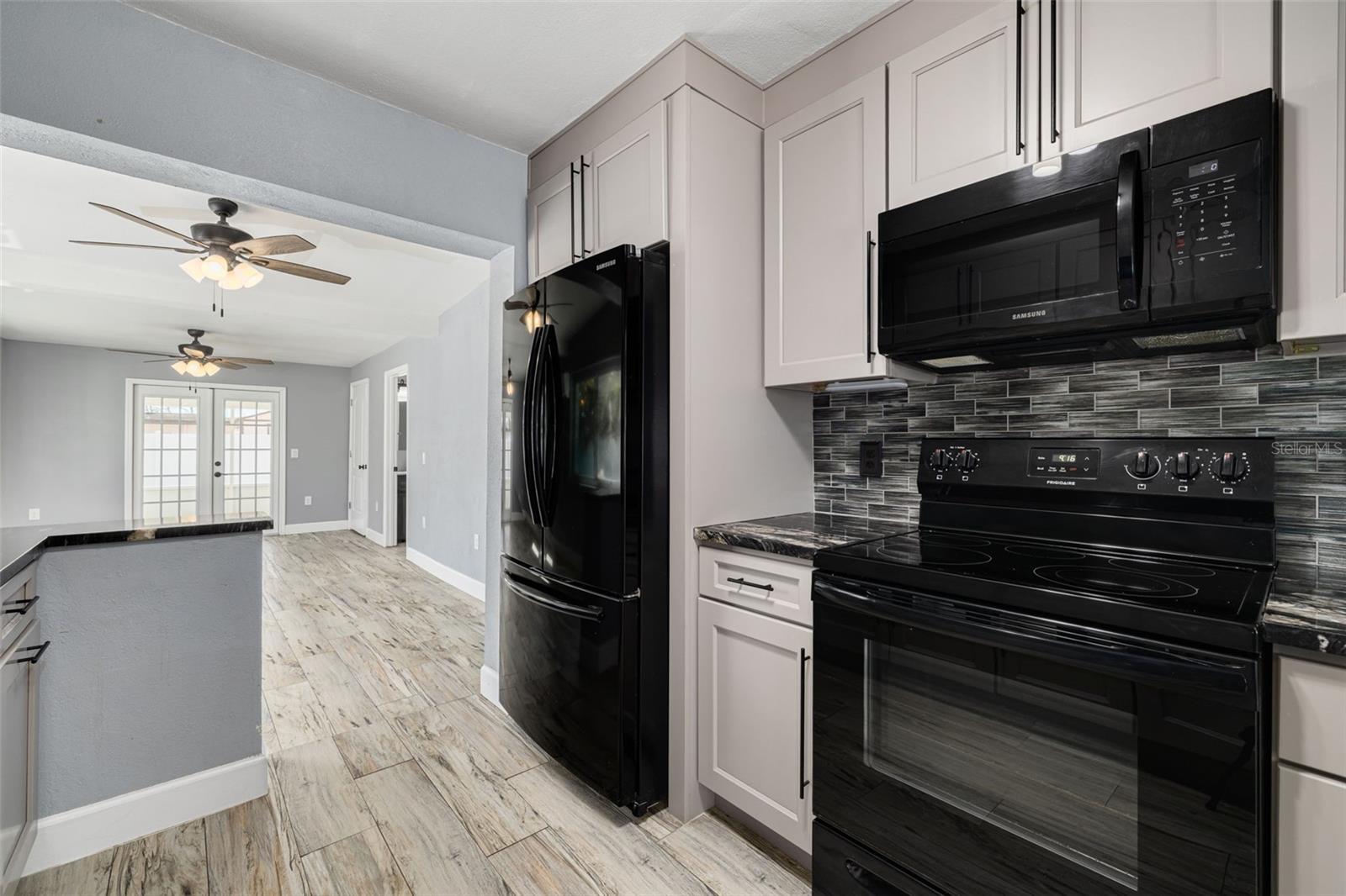 HIGHVIEW SUB - Residential