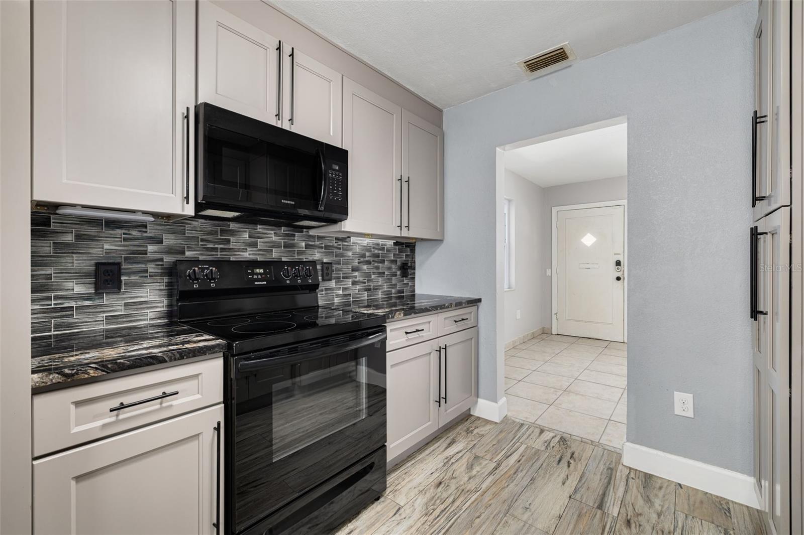 HIGHVIEW SUB - Residential