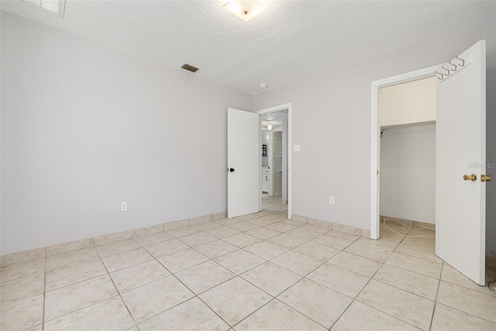 HIGHVIEW SUB - Residential