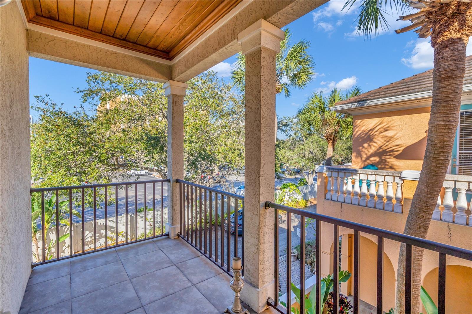 BURNS REALTY - Residential