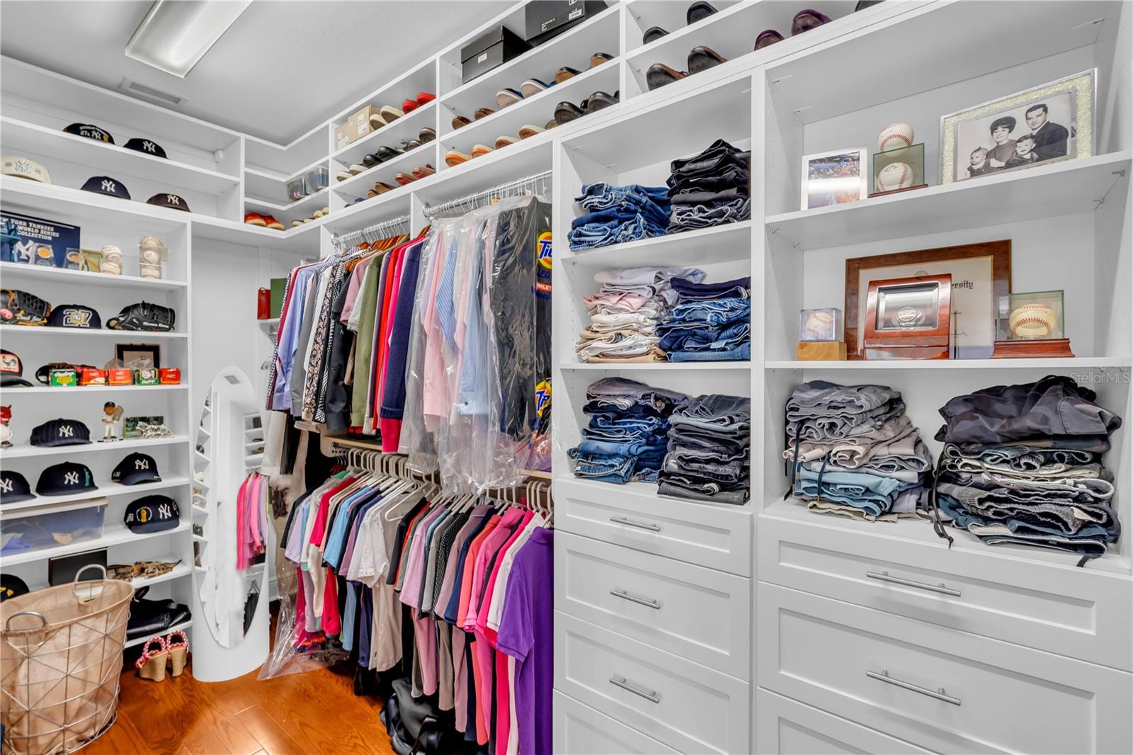 BURNS REALTY - Residential