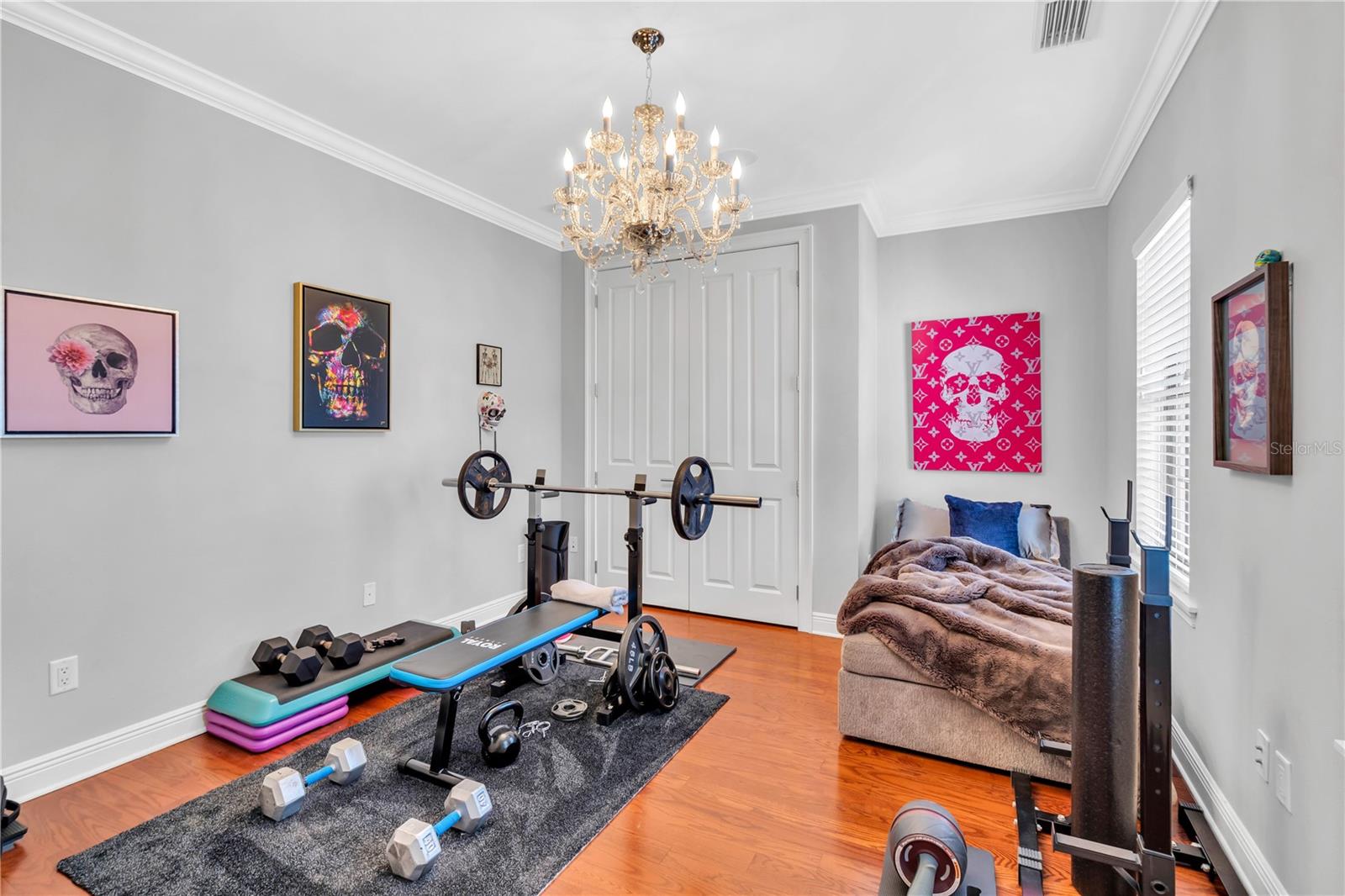 BURNS REALTY - Residential