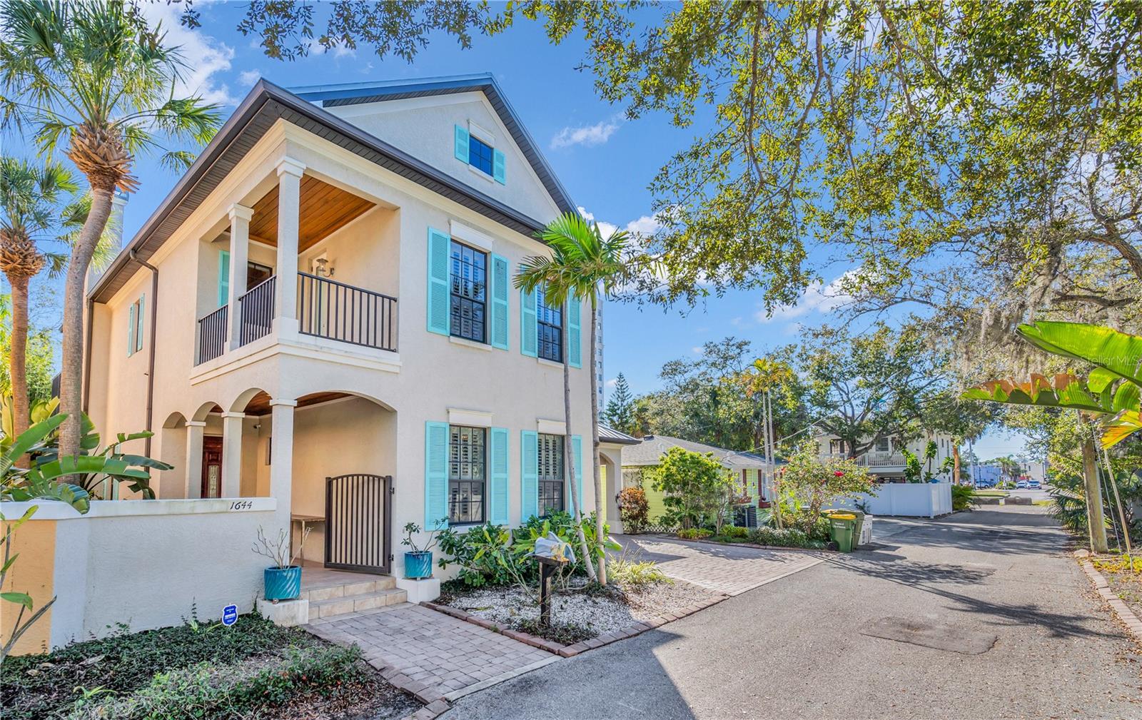 BURNS REALTY - Residential