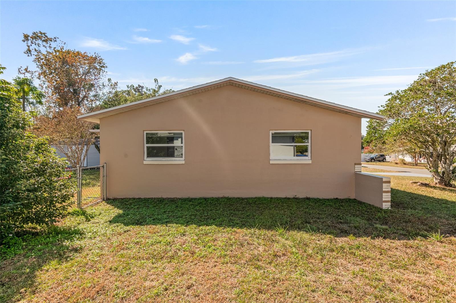 BEVERLY HILLS UNIT 04 - Residential