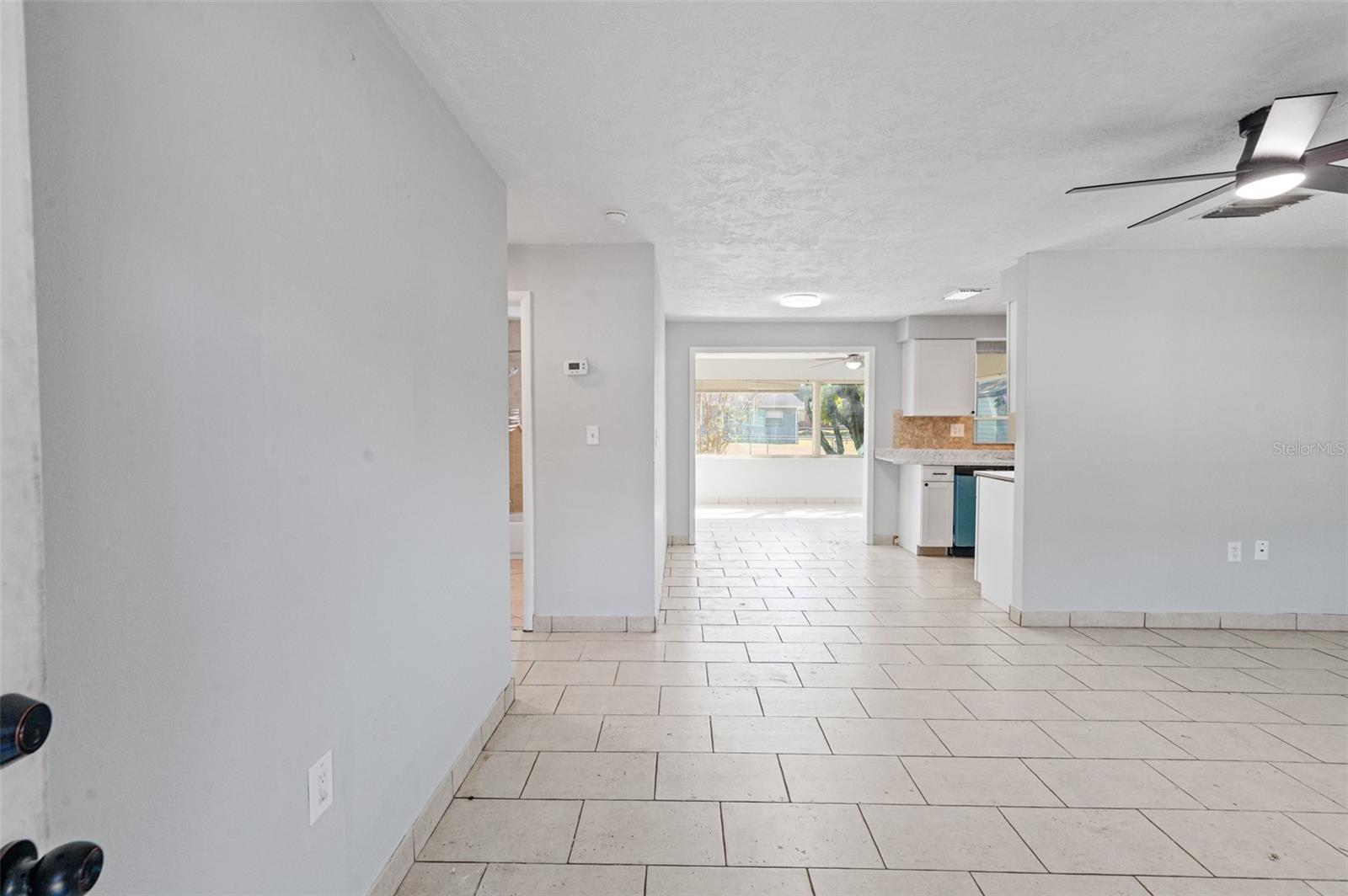 BEVERLY HILLS UNIT 04 - Residential