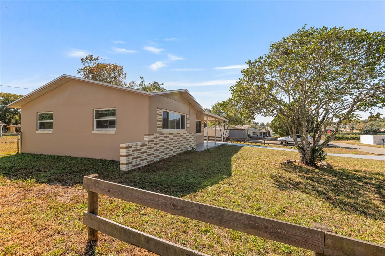 BEVERLY HILLS UNIT 04 - Residential