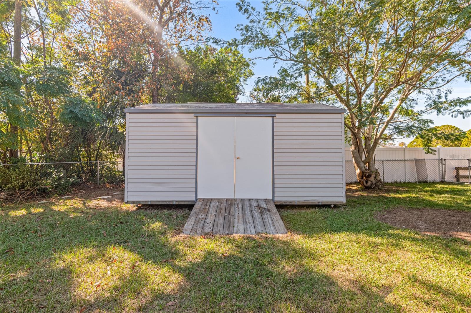 BEVERLY HILLS UNIT 04 - Residential