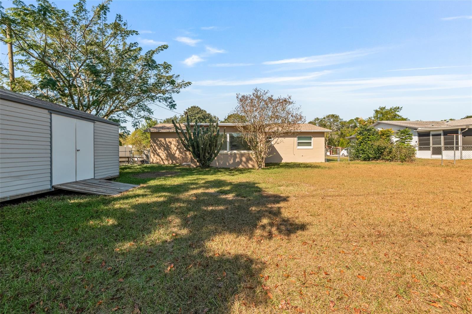 BEVERLY HILLS UNIT 04 - Residential