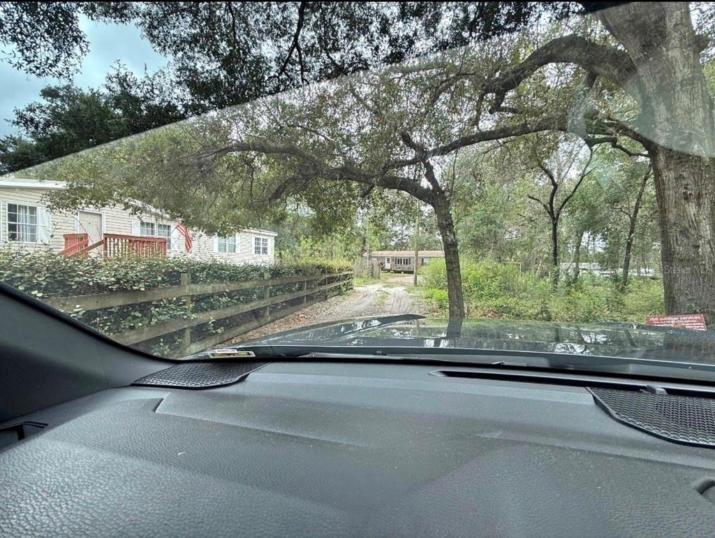 Photo of 10185 Creekfield Road, Brooksville, FL 34613 (MLS # W7881870)