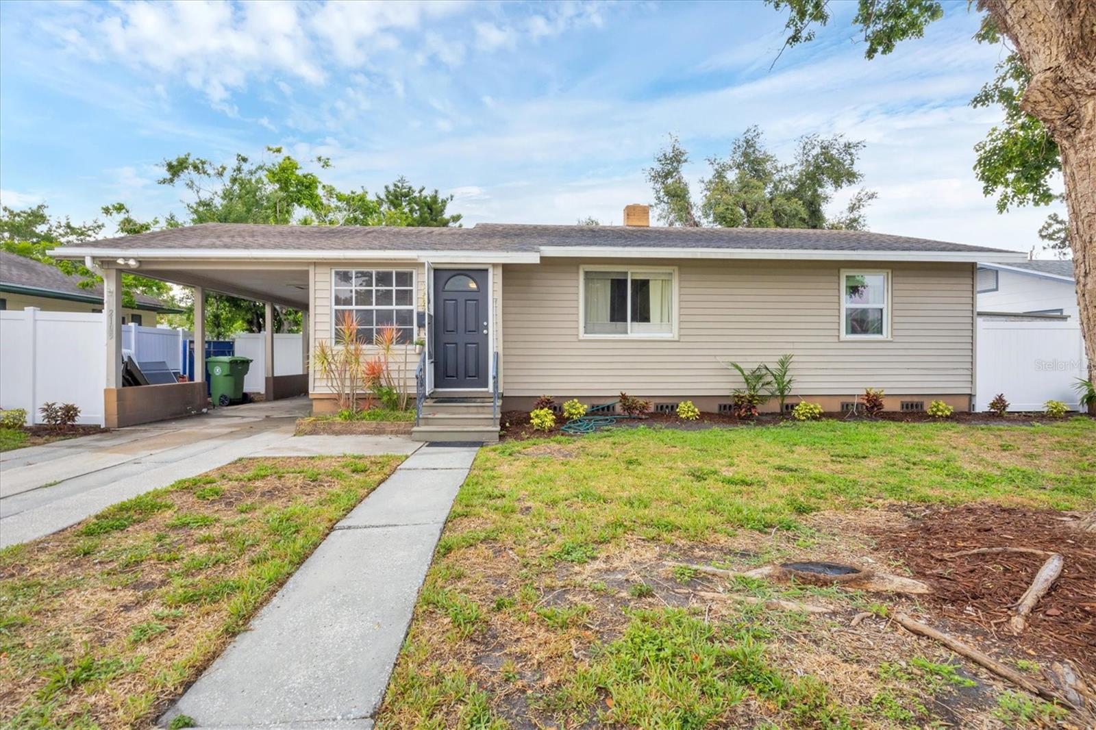 2105 19TH STREET W