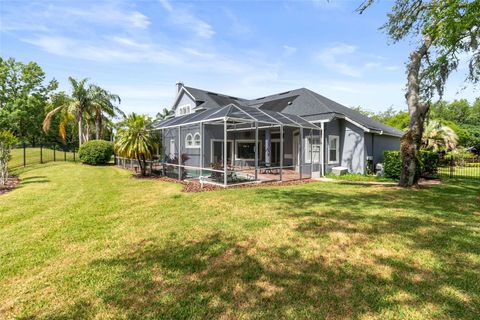 A home in WINTER SPRINGS