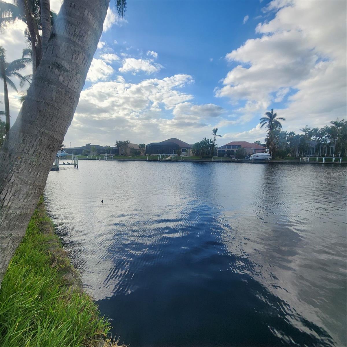 PUNTA GORDA ISLES SEC 15 - Land