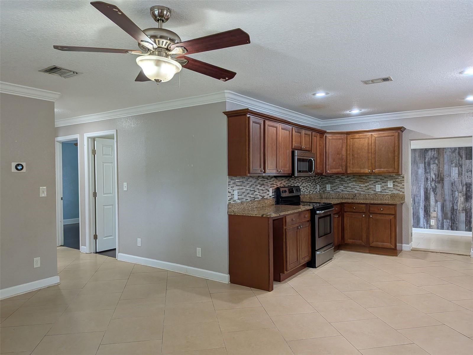 FAIRVIEW HEIGHTS REP - Residential Lease