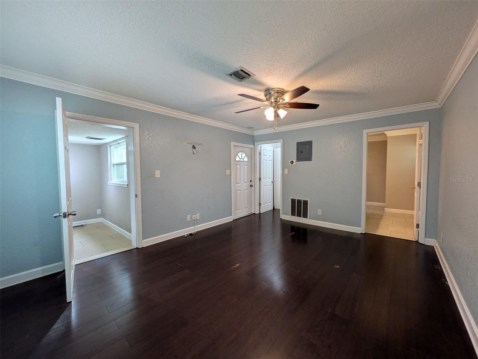 FAIRVIEW HEIGHTS REP - Residential Lease