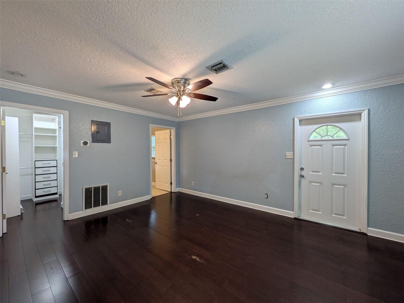 FAIRVIEW HEIGHTS REP - Residential Lease
