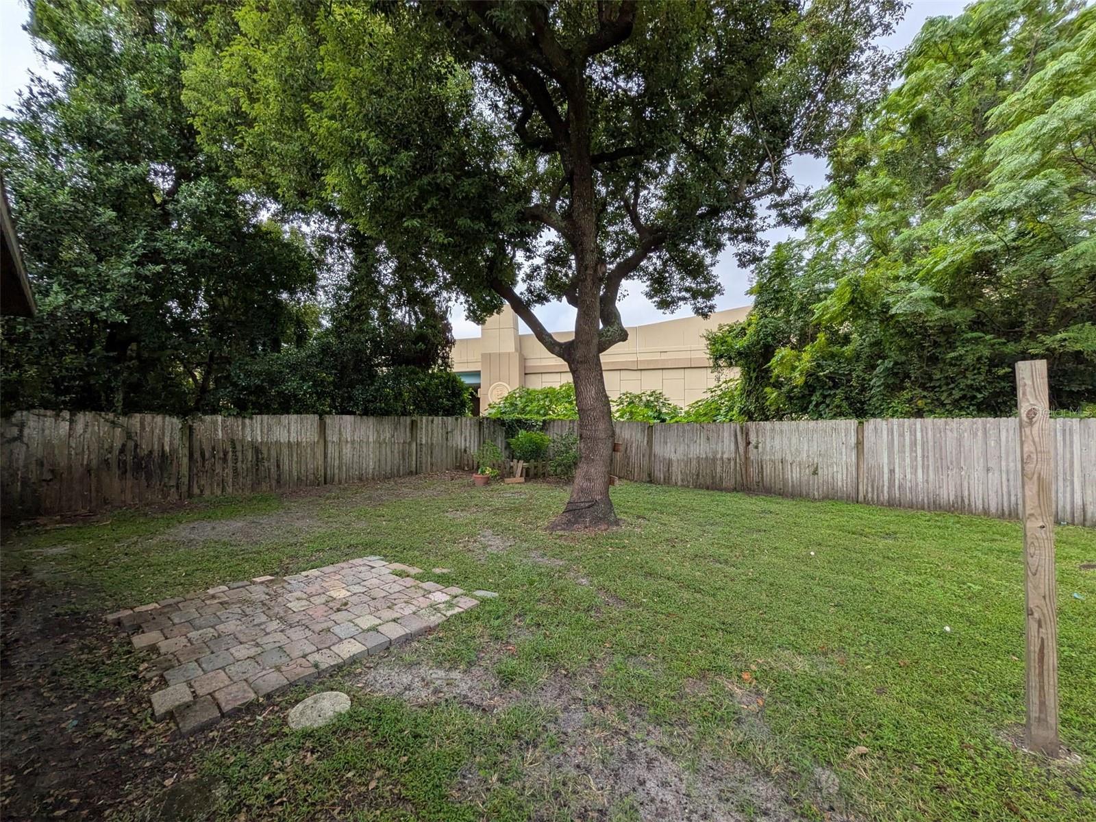 FAIRVIEW HEIGHTS REP - Residential Lease