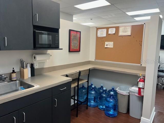 NORTHPOINTE VILLAGE - Commercial Lease